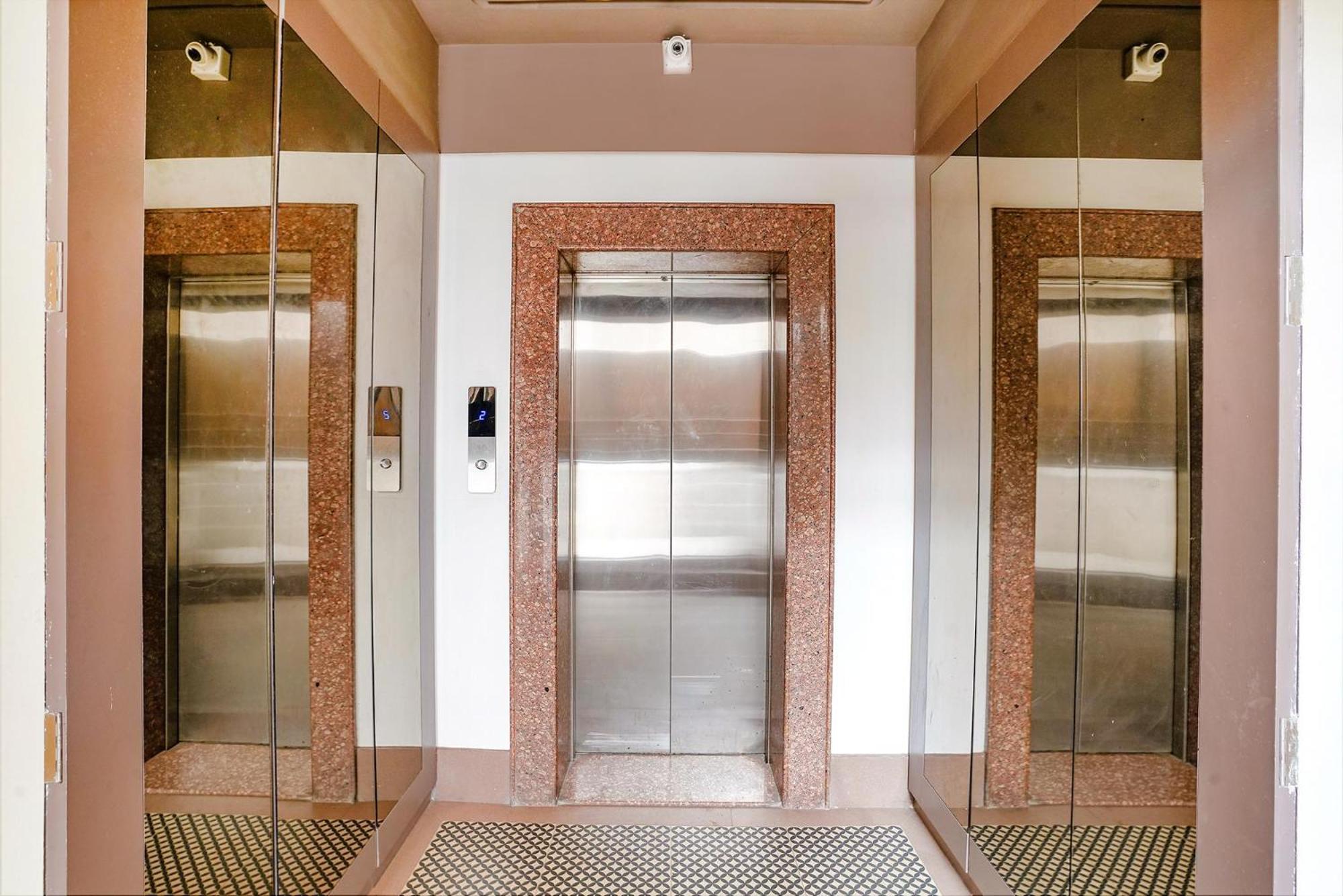 Hotel Gargi Deluxe Pune Exterior photo