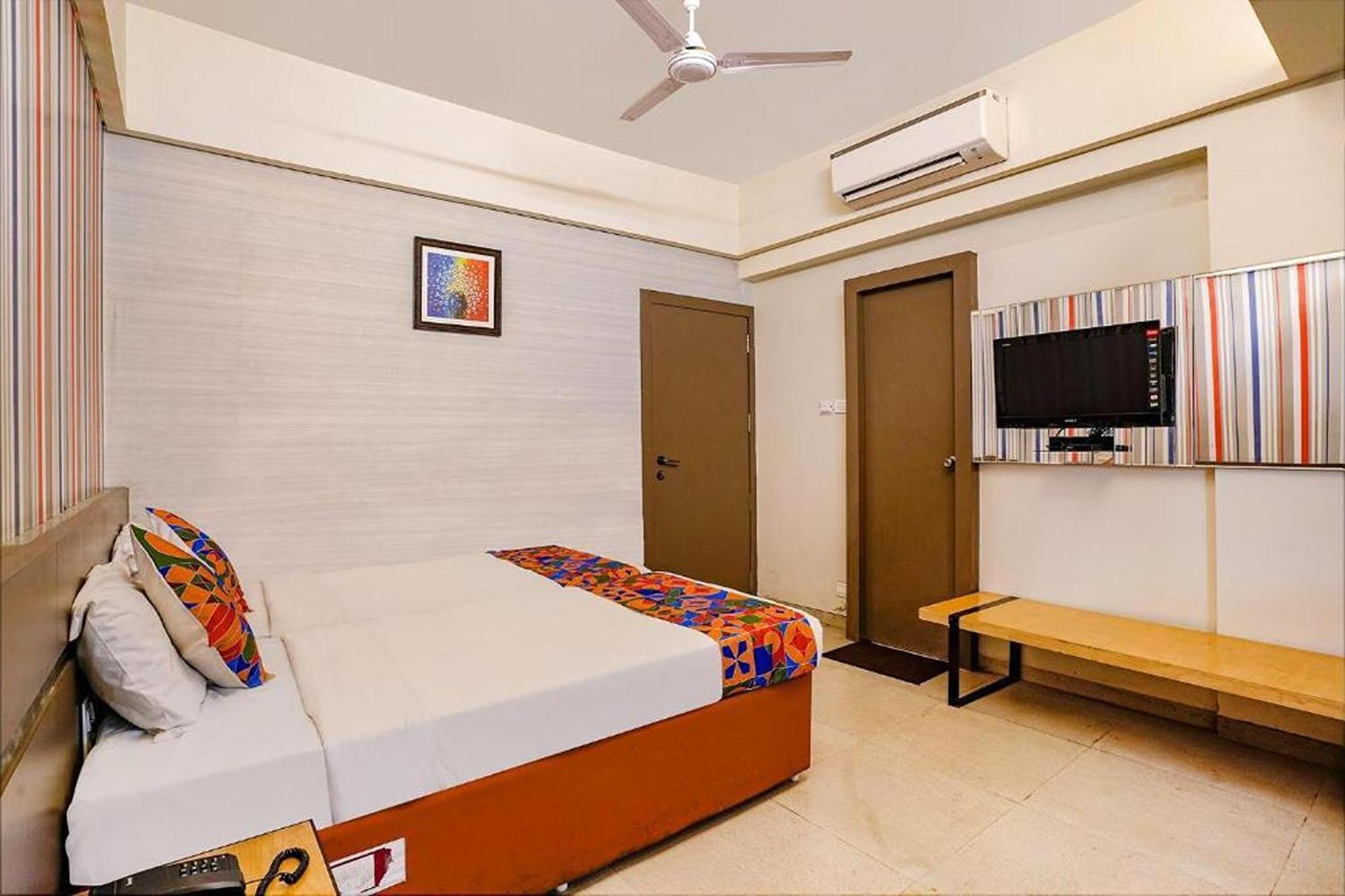 Hotel Gargi Deluxe Pune Exterior photo